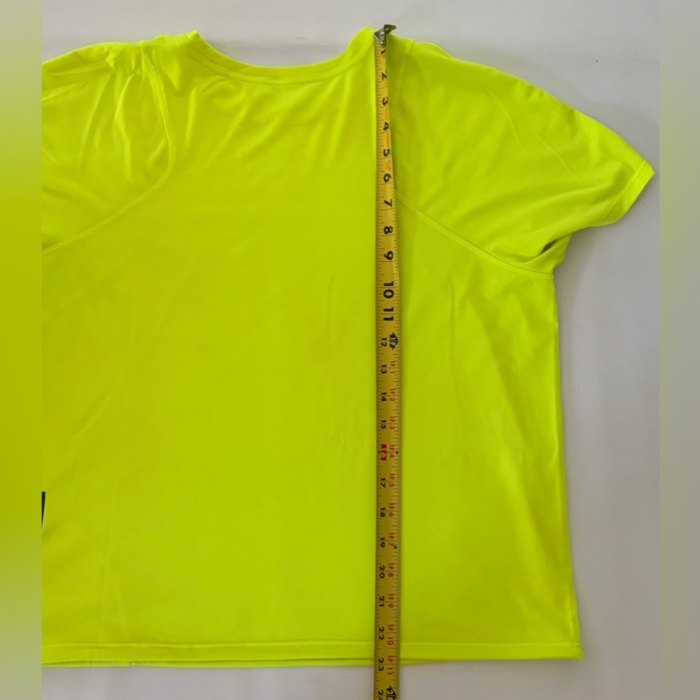 Lululemon Women’s Top Lightweight Cinched Hem Hiking T Shirt size 12 - Picture 12 of 14